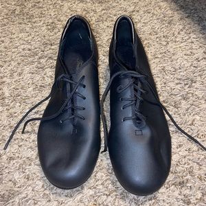 Tap shoes lightly worn size 9/10